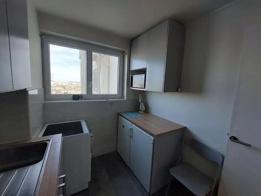 Apartment With Tour Eiffel View And Montmartre Paris 0*,  France
