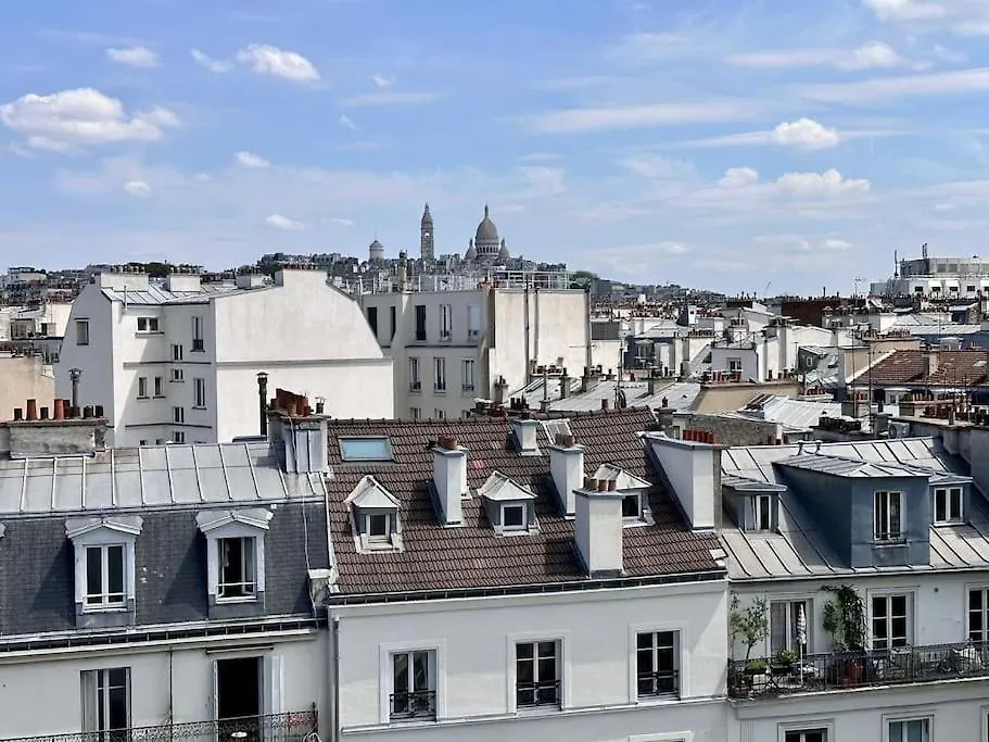 Apartment With Tour Eiffel View And Montmartre Paris